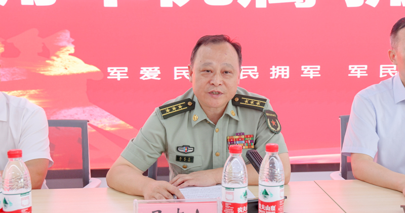 马克文.jpg